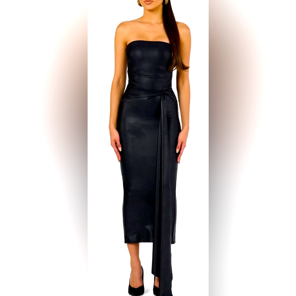 Naked Wardrobe strapless bodycon dress! Sexy and classic Brand New never worn